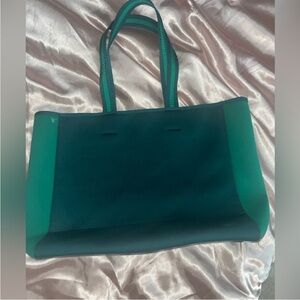Summersalt neoprene beach bag.